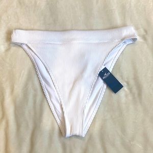 🌸NWT white Holister swim bottoms